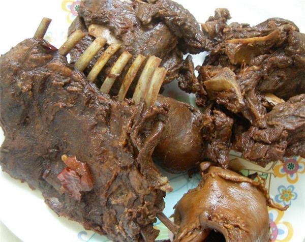 卤狗肉
