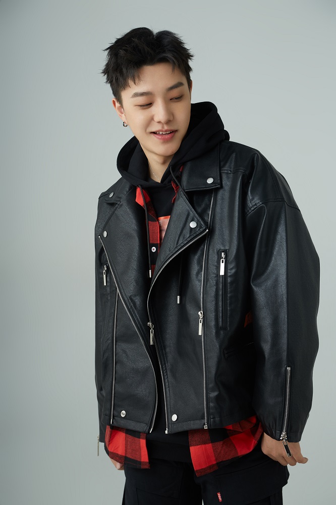  p data-id="gnbkjwqxwh">张欣尧,1994年11月21日出生于内蒙古自治区