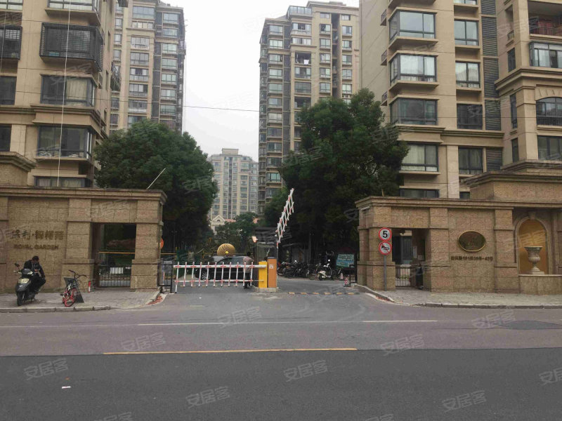  p>保利御樽苑(公寓)位于上海市浦东唐镇,由上海保利金鹏置业有限公司