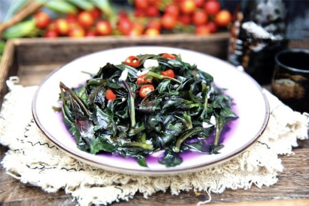 凉拌紫背菜