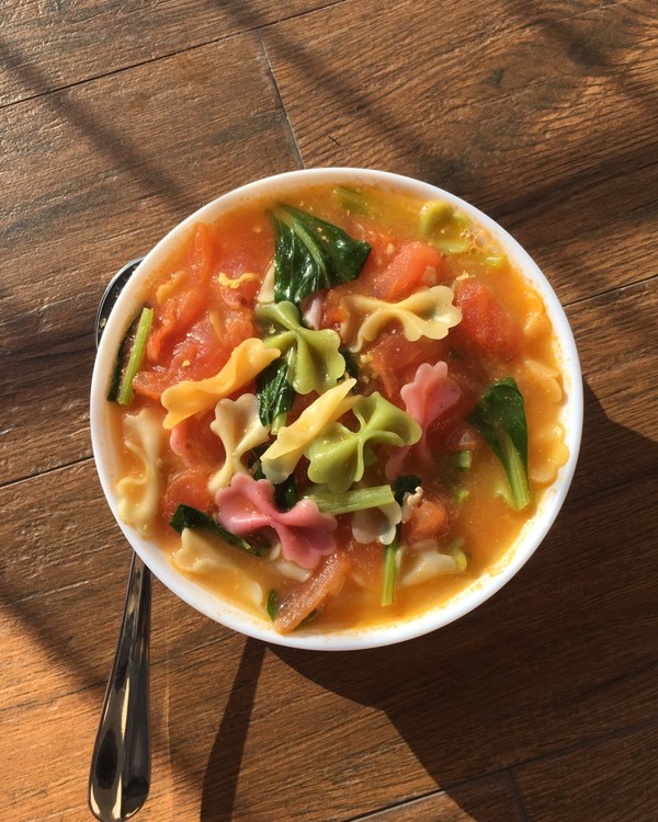 番茄鸡蛋蝴蝶面