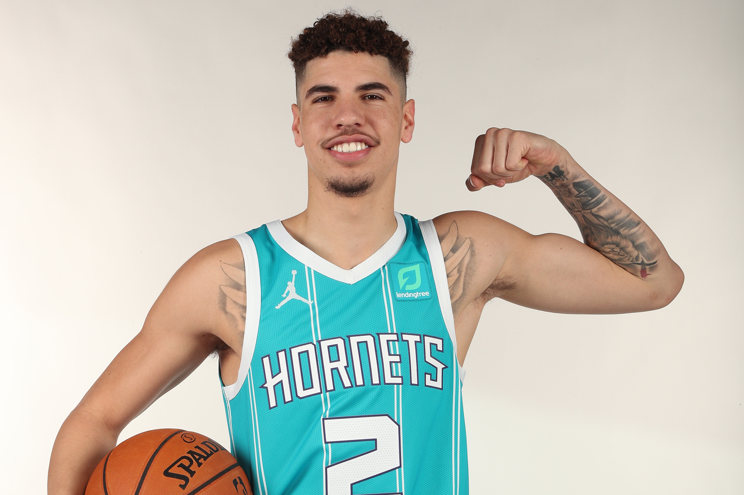  p>拉梅洛·鲍尔(lamelo ball),2001年8月22日出生于美国 a target="