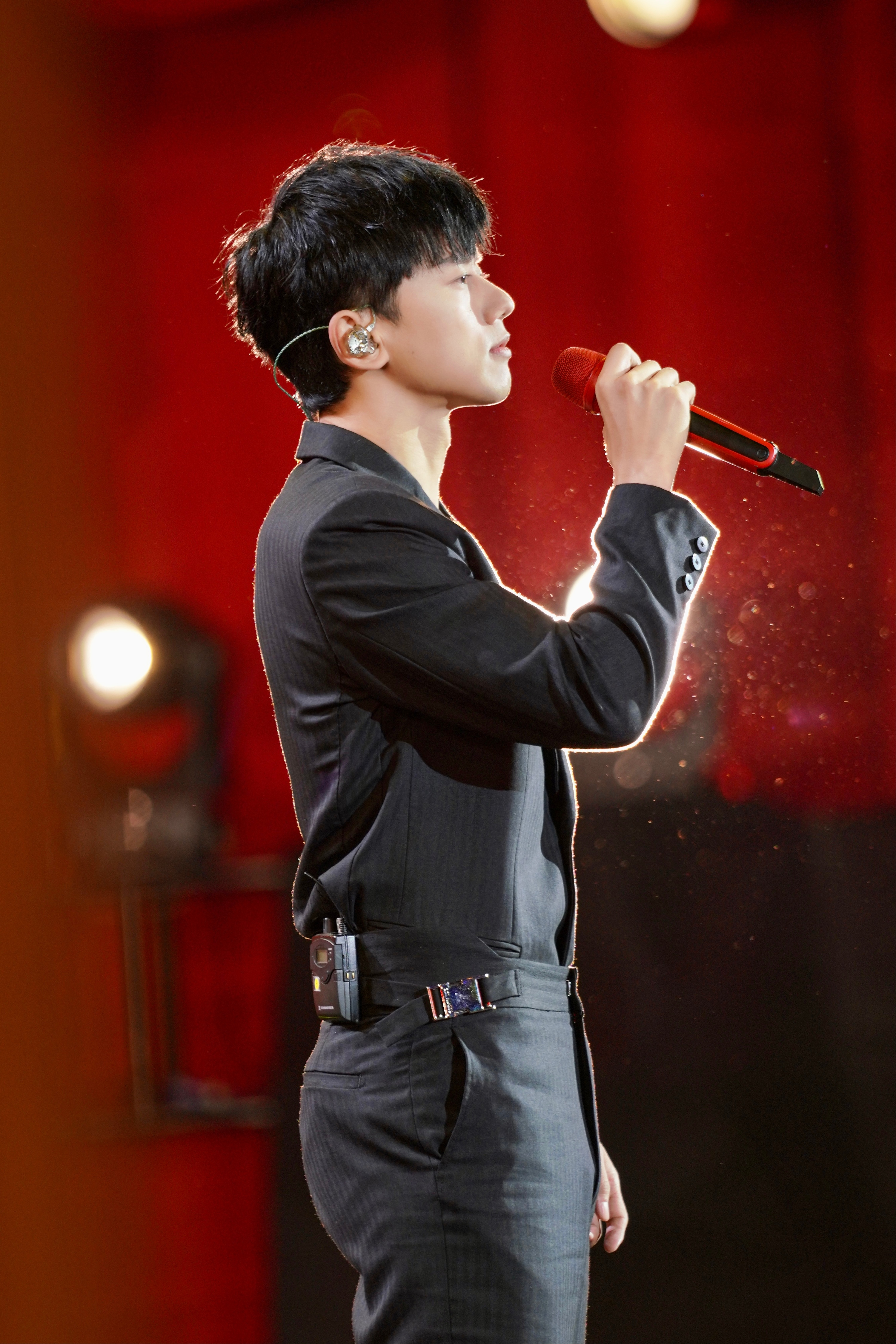  p>张杰(jason zhang),1982年12月20日出生于四川省成都市,中国流行男