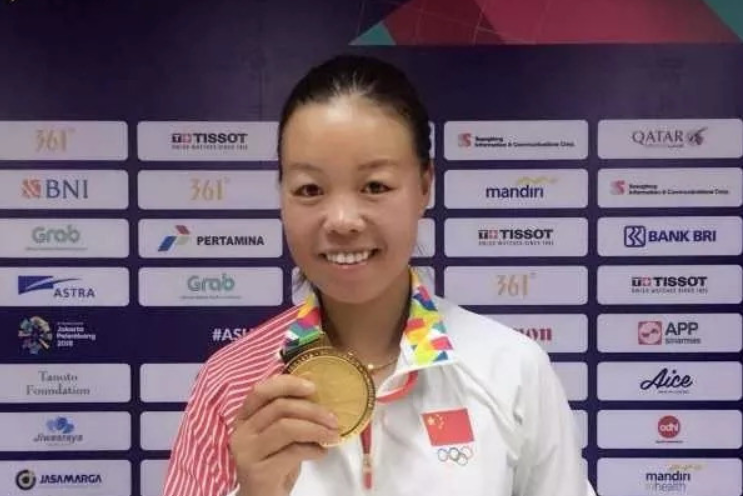  p data-id="gnb9amn6ue">李晶晶,女,1994年6月15日出生,中国赛艇运动