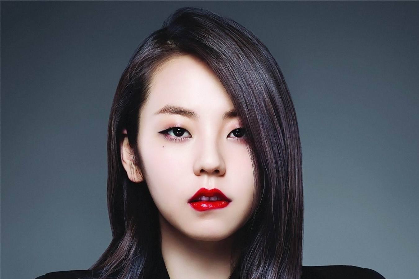  p>安昭熙 i>(         ,ahn so hee) /i>,1992年6月27日出生于韩国 a