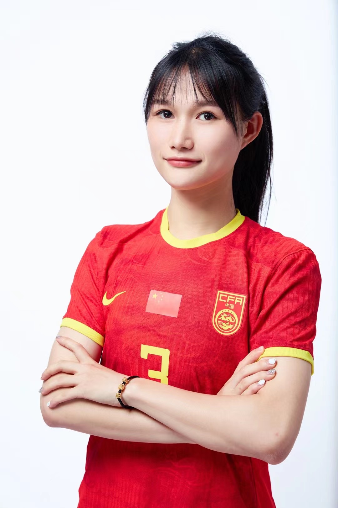 体重67公斤,中国女子 a target="_blank" href="/item/足球运动员