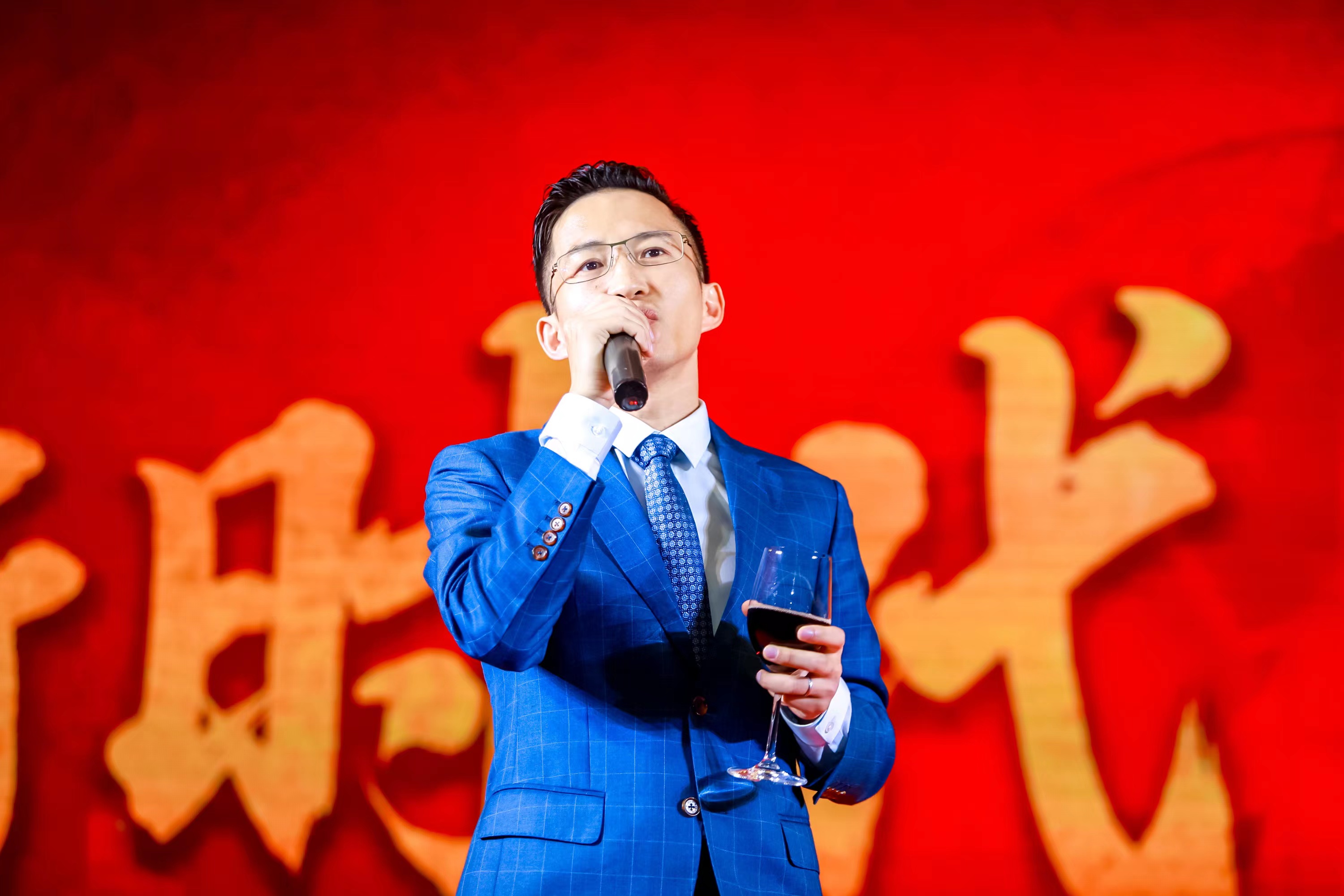 唐三石,又名唐磊,中国海南人