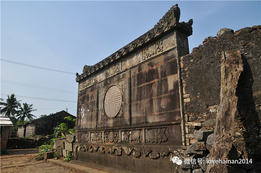 隋大业三年(公元607 年),澄迈县治建于老城墟,古街位于古县城的东南边