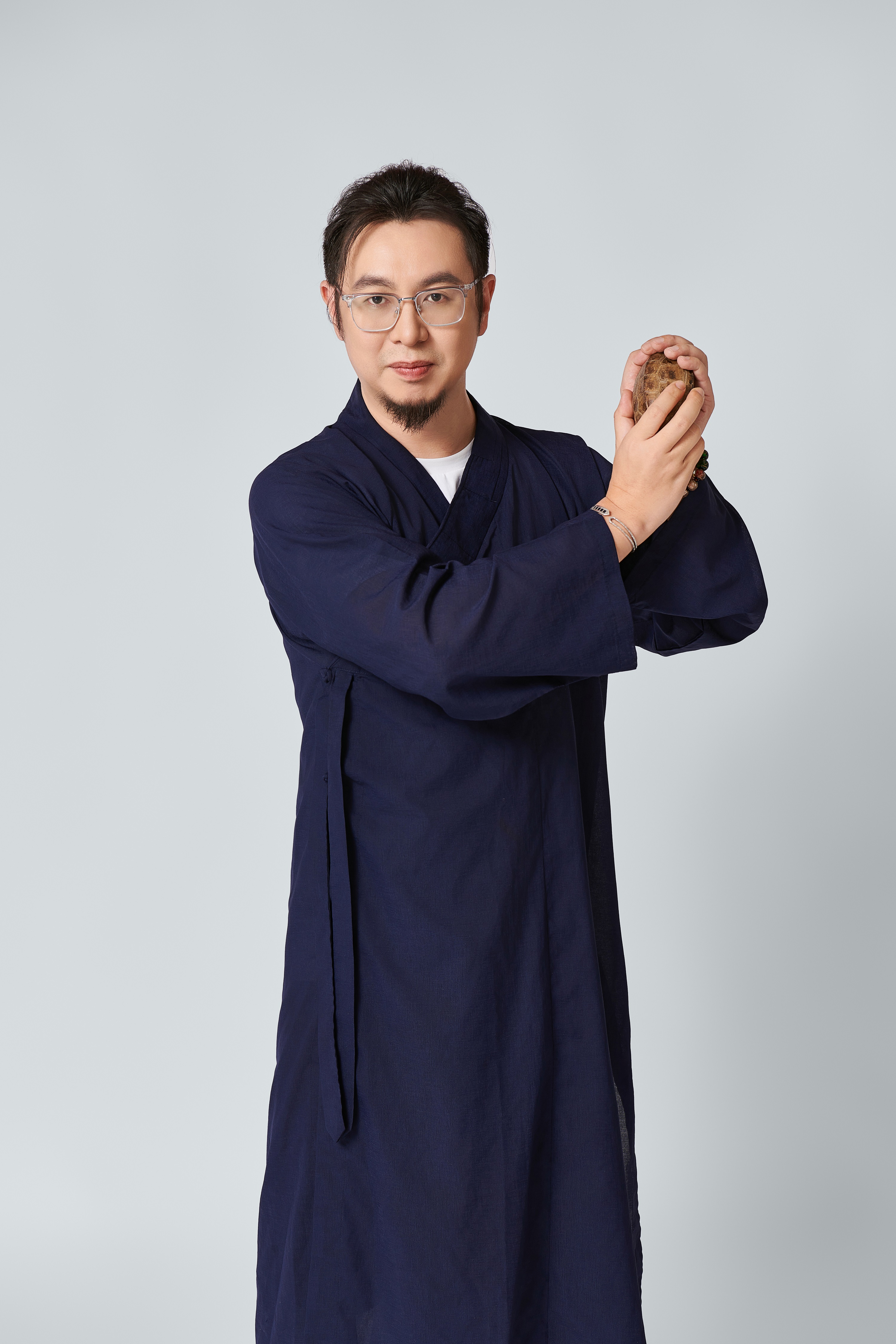 易烊枫燧,广东佛山人,<span class="ref"