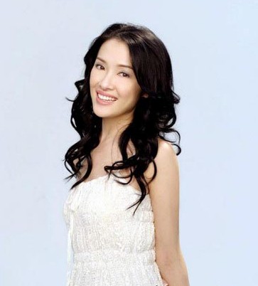  p>向海岚(anne heung),1974年10月2日生于中国香港,香港女演员.