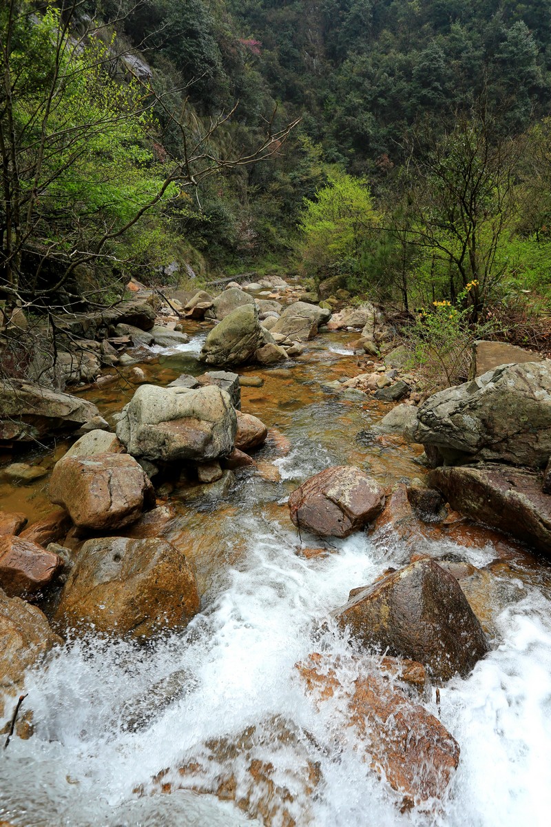  p>浙西天池位于浙江省杭州市临安市 a target="_blank" href="/item