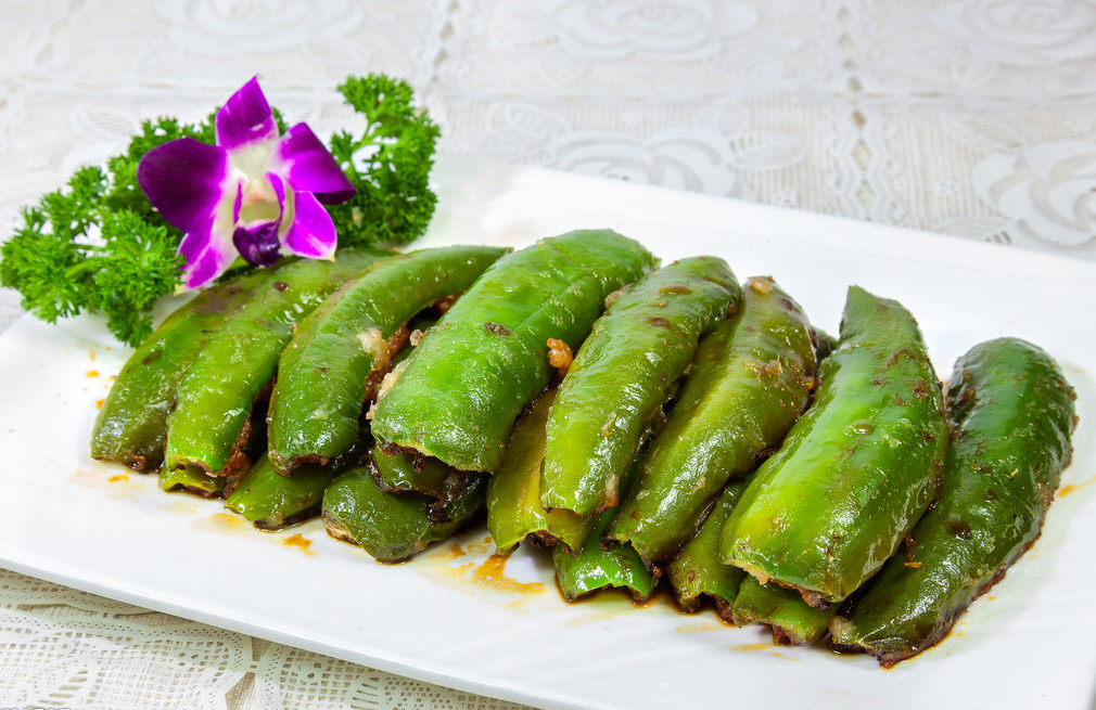  p data-id="gnx6ep6lx8">虎皮尖椒是一道四川,湖南,江西的传统 a