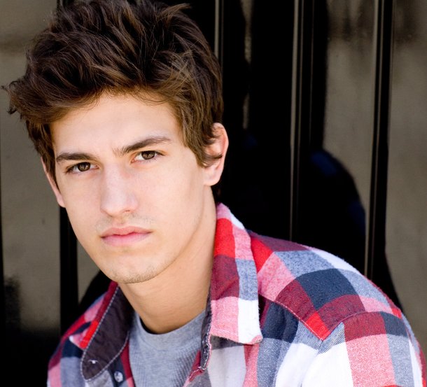  p>《here with you》是美国歌手asher book演唱的歌曲,由 a target="