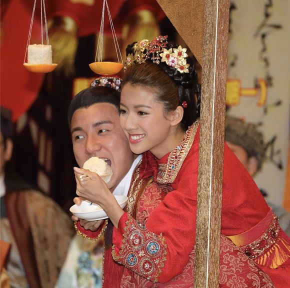  p>《味想天开》是香港电视广播有限公司制作的古装喜剧.