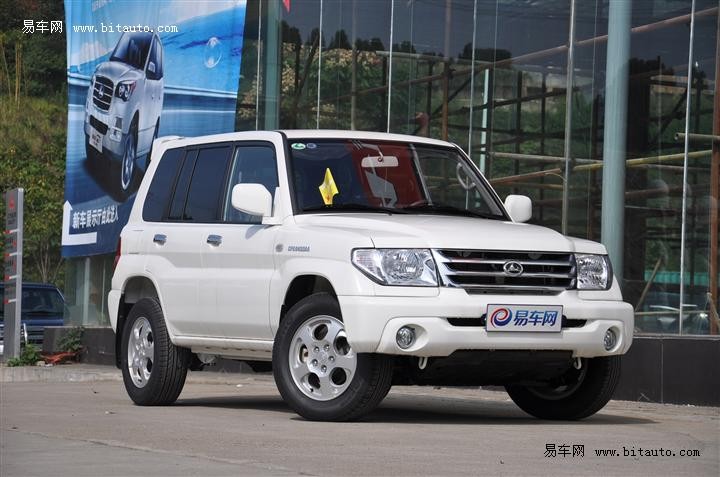  p>猎豹飞腾是国内推出的首款城市 a href="#">越野车 /a>,并在2003年