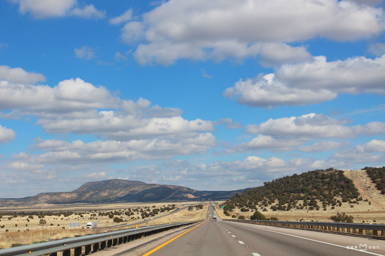  p>地点为美国加州,1号公路(highway 1)的设计者想得非常周到,只要是