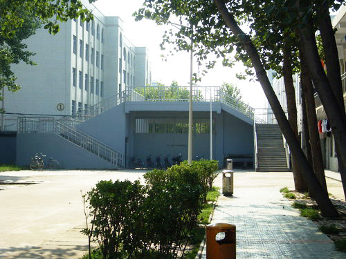  p>学校名称:长垣县第十中学,学校简称:长垣十中,创办时间:1958年