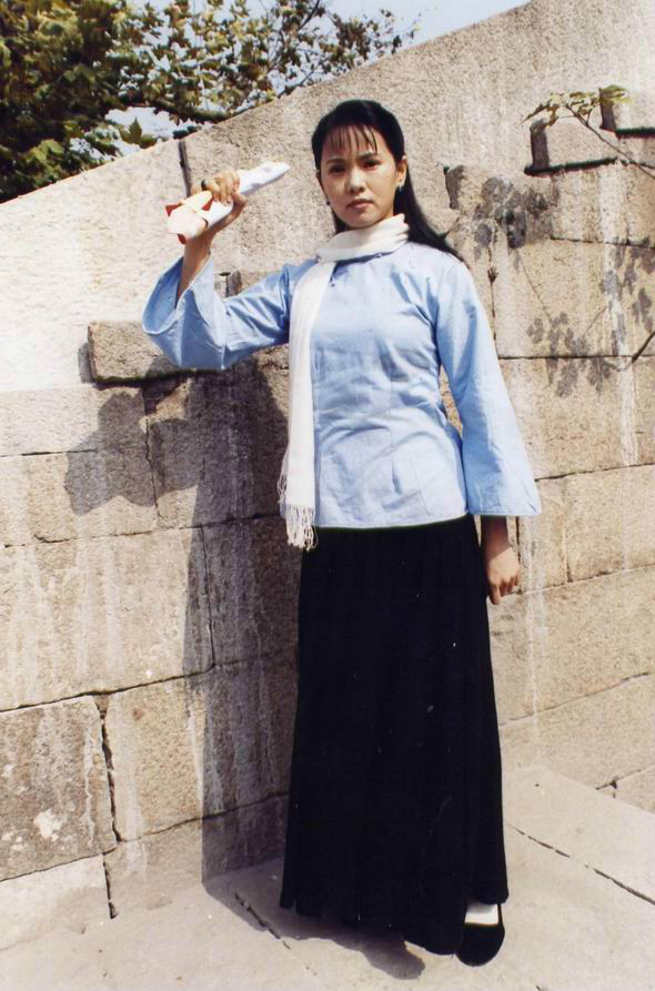  p>《风声鹤唳》是由中国国际电视总公司,北京星美影视文化传播有限
