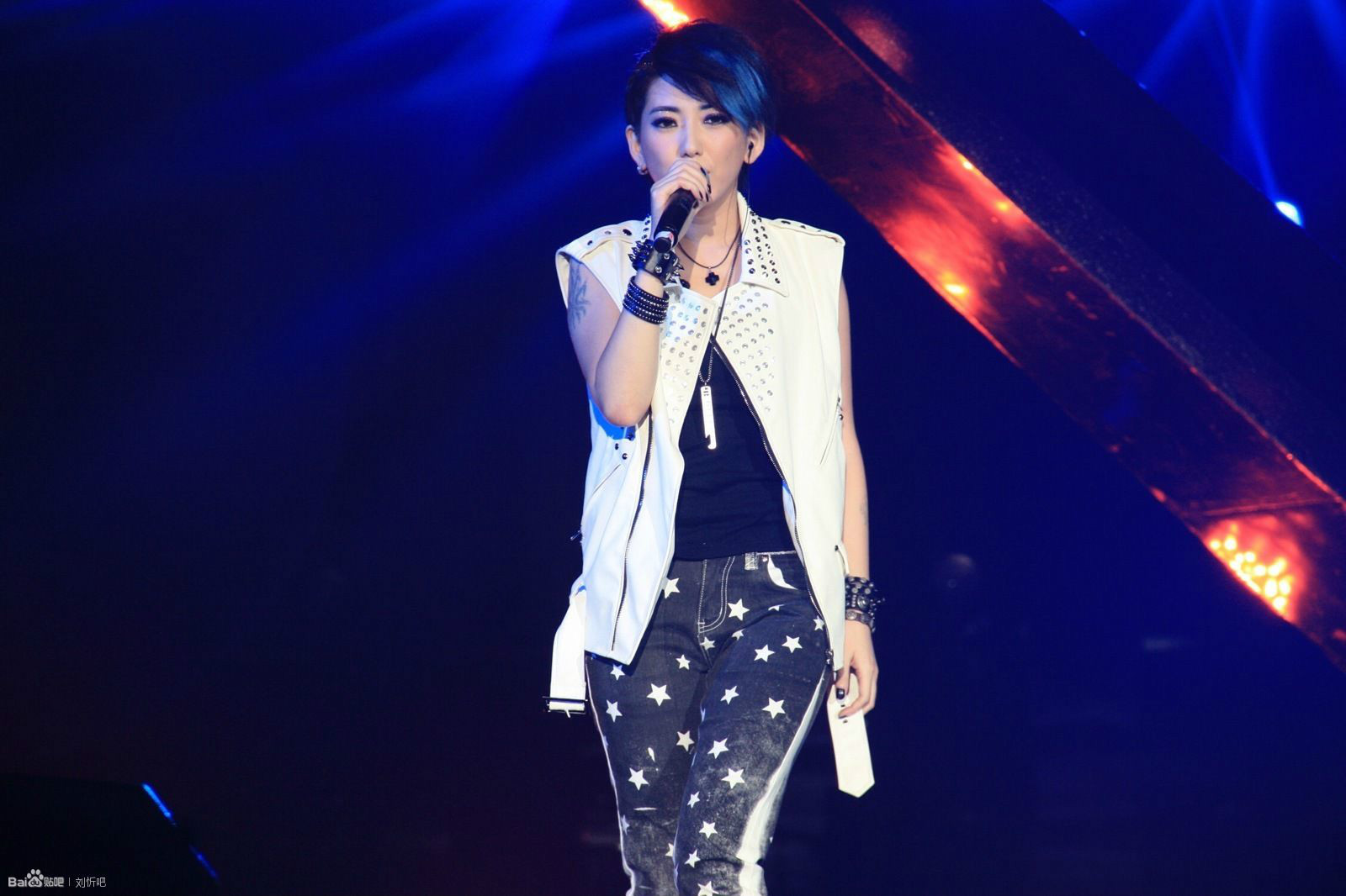 2011年快乐女声全国季军刘忻