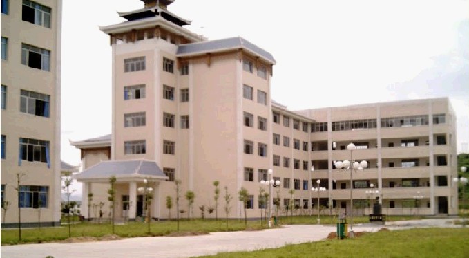 2007年3月,榕江一中搬入新校址办学.