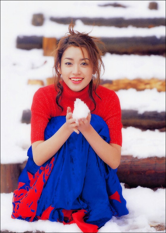  p>细川直美(原名:葛山知保)女,1974年6月18日出生于神奈川县,1988 在