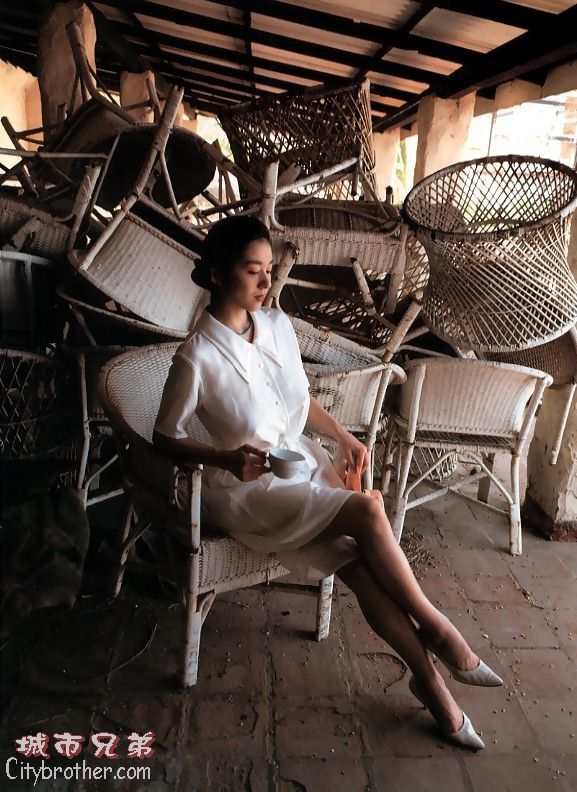  p>青山知可子(あおやま ちかこ),1966年7月7日出生于大阪府.
