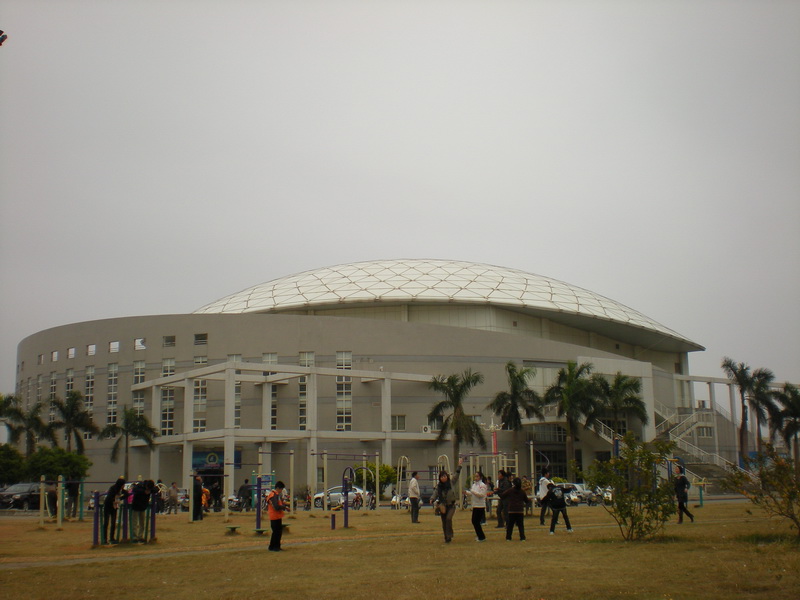  p>阳江市体育馆是阳江市体育中心的第一期工程.