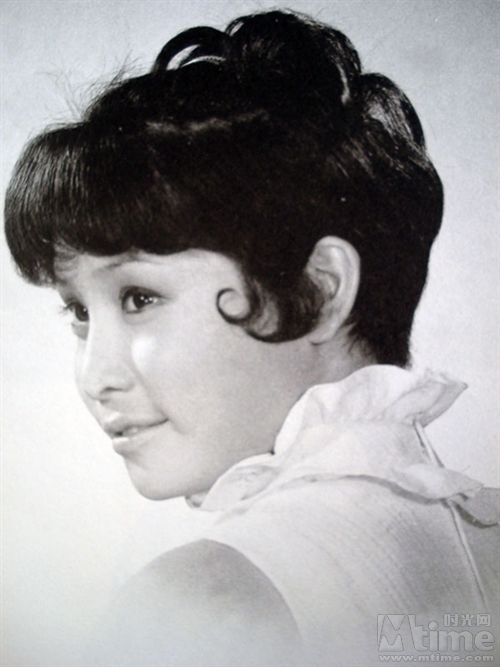  p>李丽丽,祖籍广东,1950年6月14日出生于香港,影视演员,李丽丽曾就读