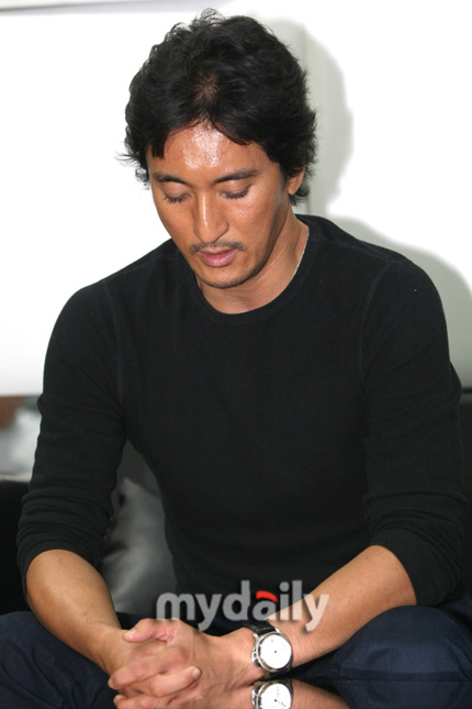  p>申贤俊(shin hyeon jun),1968年10月28日出生,毕业于韩国 a target