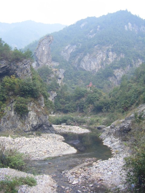 它是亚热带东北部边缘保存最好,林相最完整的唯一一片原始森林,内有