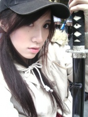  p>黄乔歆( i>原名黄钰筑 /i>),1986年4月11日出生于台湾省桃园市