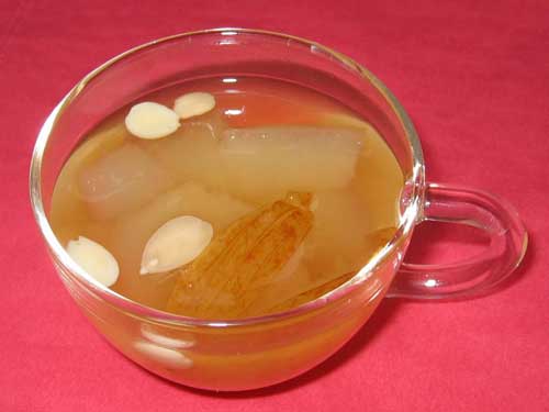 南北杏仁炖雪梨