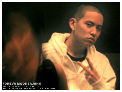 文诚熏(         ),男,韩国组合 a target="_blank" href="/item/nrg"