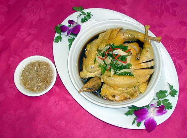  p>据查葱油鸡是广东省的传统名菜,属于 a target