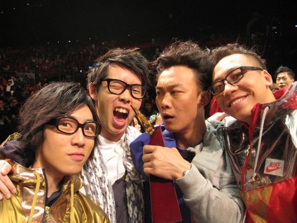  p data-id="gnwk3pj7t1">农夫 i>(fama) /i>,中国香港嘻哈音乐组合, 