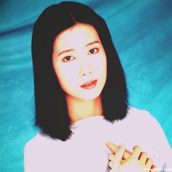 本名陈秀玫,1969年12月22日出生于台湾省高雄市,中国台湾女歌手