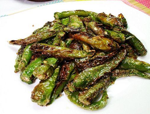  p>虎皮青椒,又叫虎皮海椒,糖醋辣椒瘪子,是以 a href="#" data-lemma