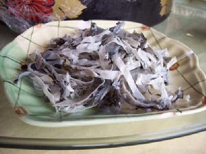  p>菊花鱼生是广东省顺德地区一道特色传统名菜, a href="#" data