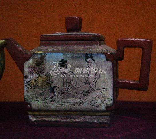 雕塑,图画等300余件,分为古代性文化历史展示,当代性知识教育,图片展