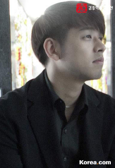  p data-id="gnrtboj6w0">柳时元(         ),1972年10月6日出生于