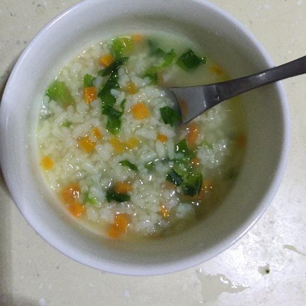  p>白菜肉末粥是一道美味的菜品,主要食材是 粳米和白菜(瘦肉末),本