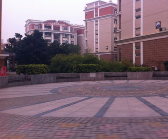 百家湖西花园巴黎城_百度百科