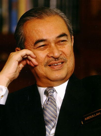  p>阿卜杜拉·艾哈迈德·巴达维(马来语:abdullah ahmad badawi),1939