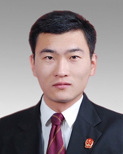 张文伟