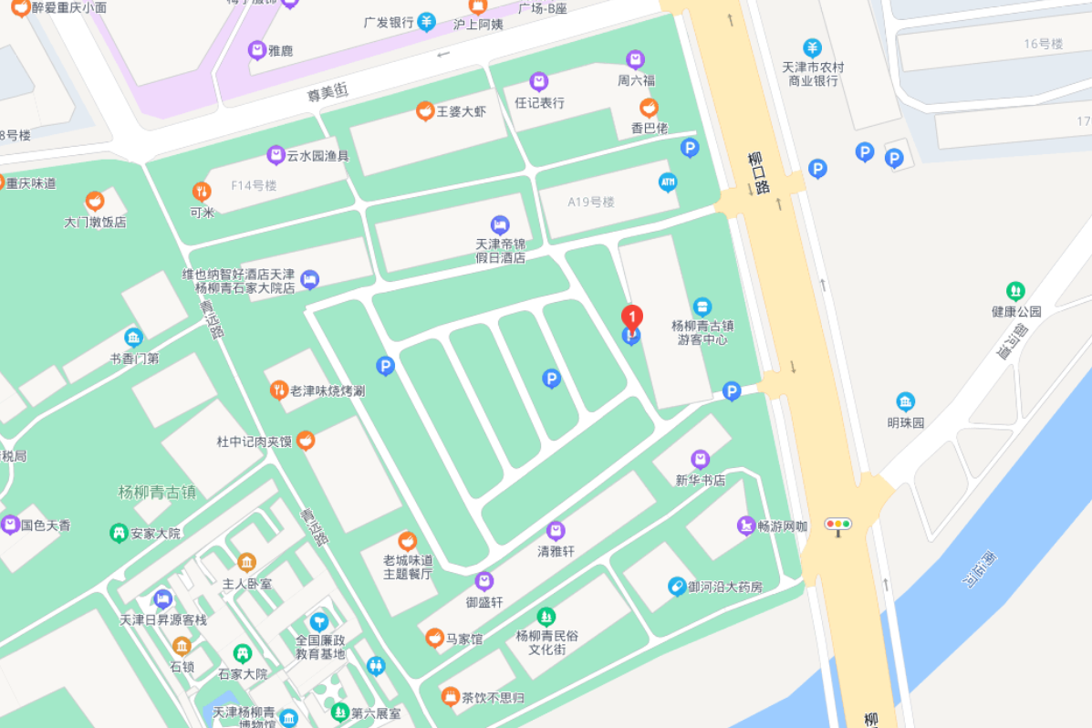 光明路以西,东临气势巍峨的文昌阁,西接"津西第一宅"石家大院,南靠