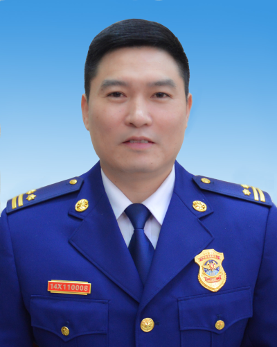 汪勇,男,1974年出生,汉族,研究生学历,现任景德镇市消防救援支队政治