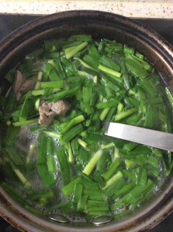 羊肝韭菜姜葱汤