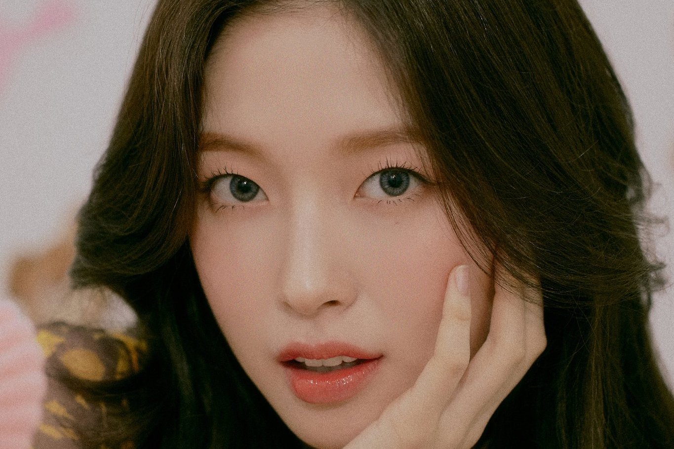  p data-id="gncpgx188q">崔乂园(arin,       span class="ref" data