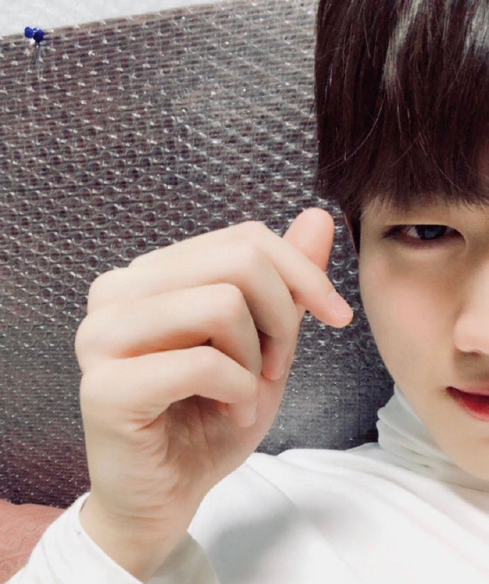  p>洪泰艺(         ),2000年4月15日出生,韩国儿童演员.