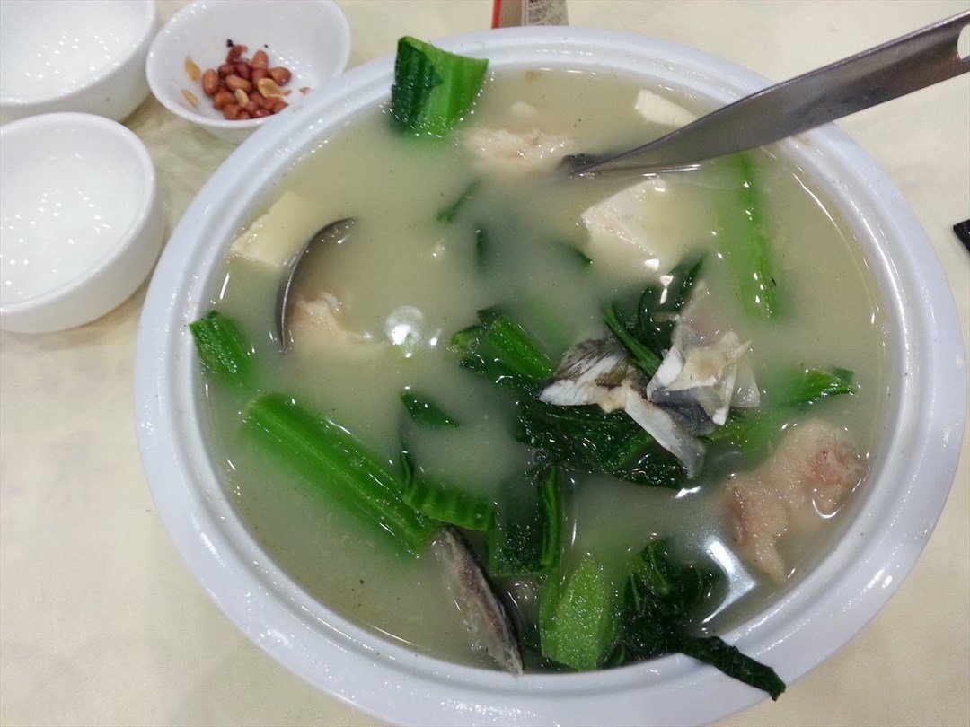 芥菜豆腐鱼头汤